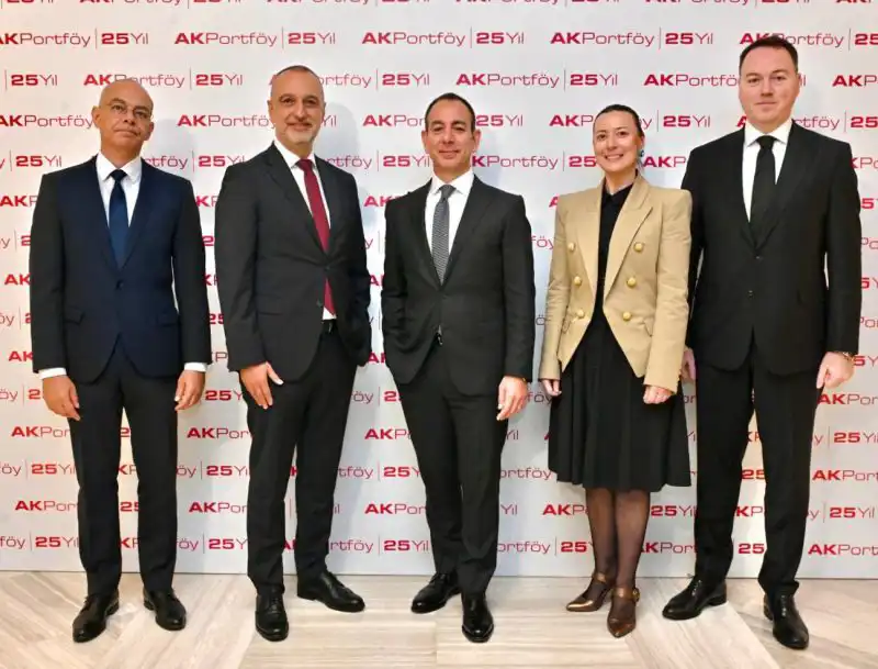 Ak Portföy Yeni Bir 25 Yıla Hazır!