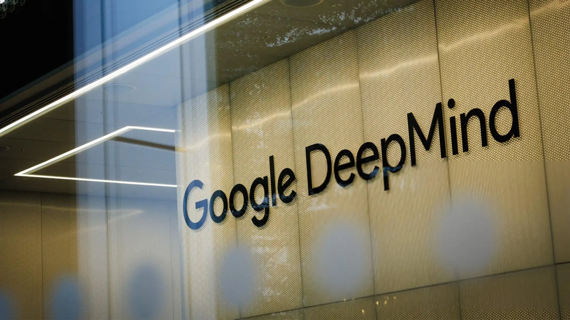 Google DeepMind, Yeni Robotik Yapay Zeka Modellerini Tanıttı